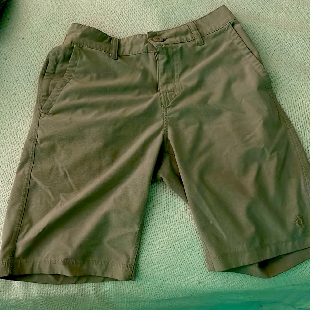Hang Ten Shorts / Kids size